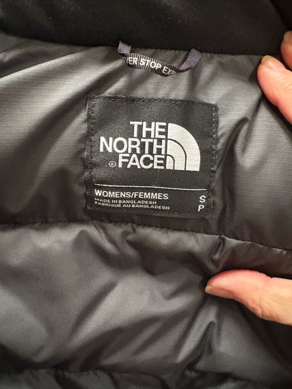 NWOT The North Face Black Puffer Vest - Picture 3 of 5